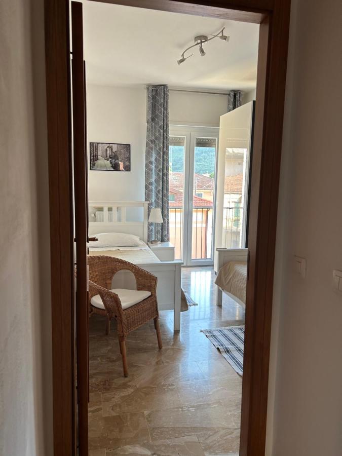 Ampio Trilocale Con Posto Auto Villa Sestri Levante Luaran gambar