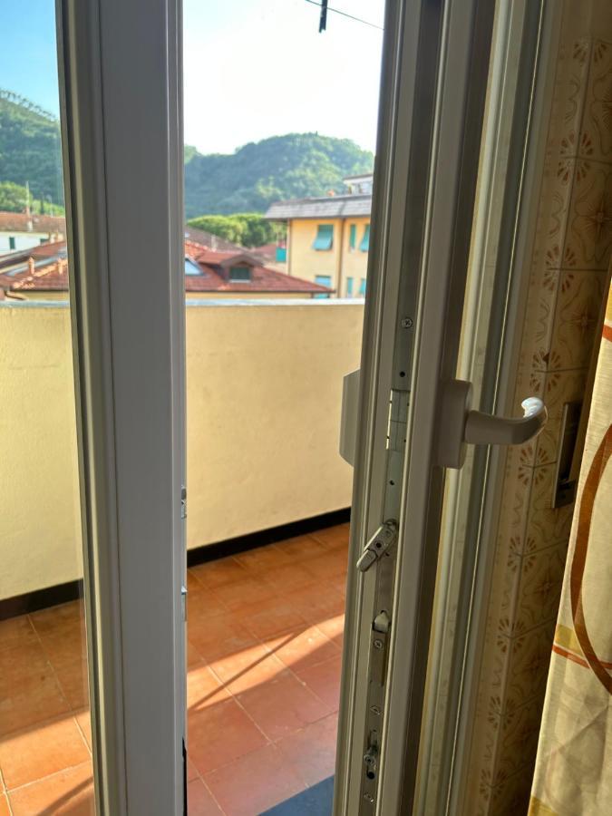 Ampio Trilocale Con Posto Auto Villa Sestri Levante Luaran gambar